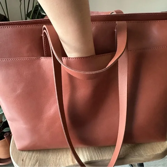 Madewell the Zip Top Essential Tote in Warm Cinnamon - Picture 8 of 15